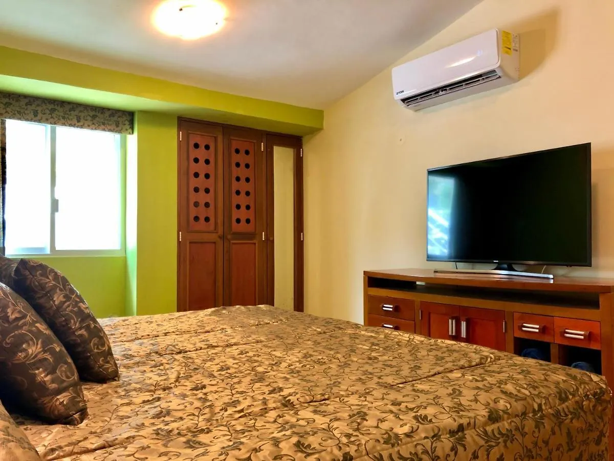 Villas Solymar Κανκούν 0*,  Μεξικό